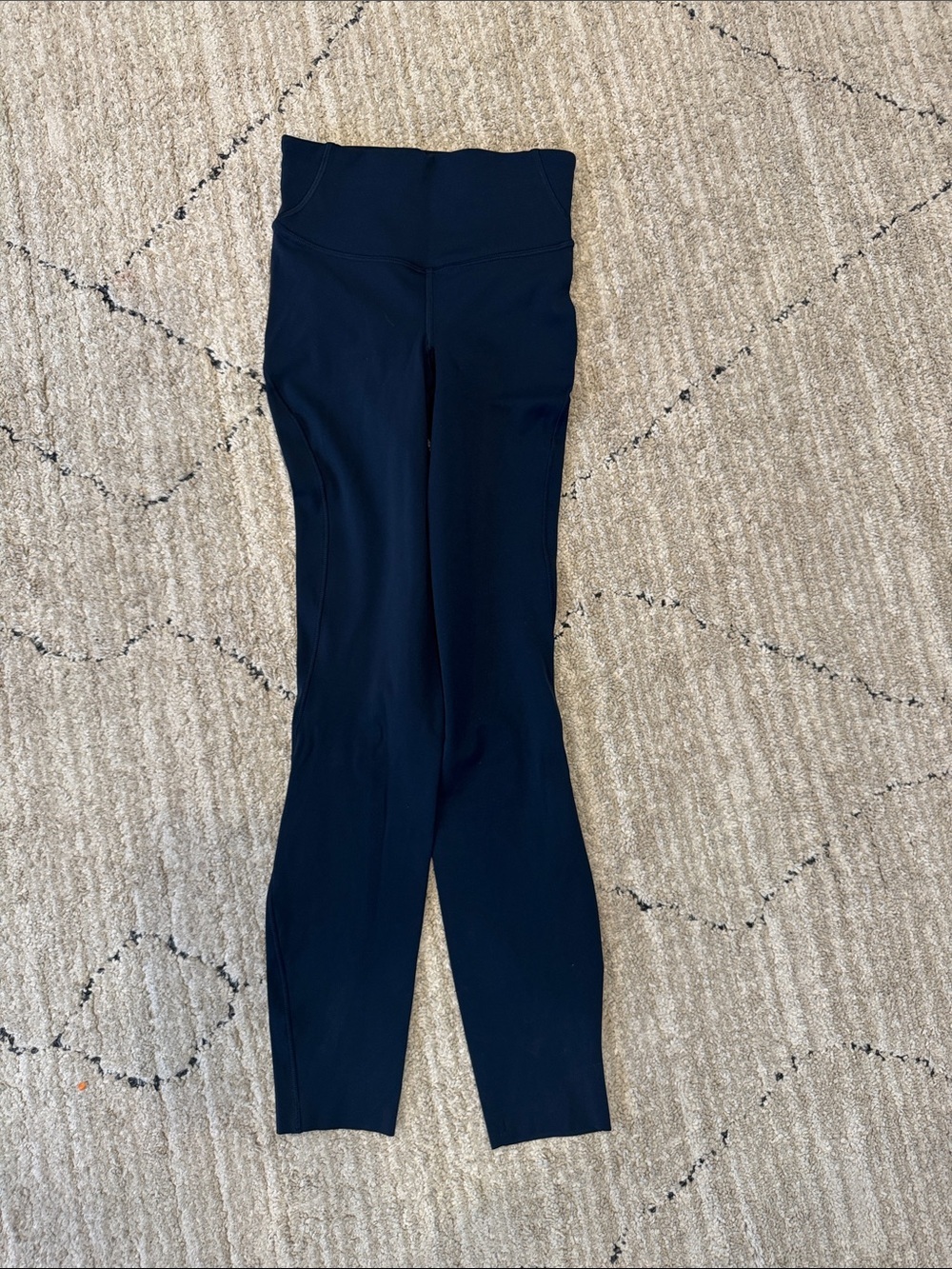 Lululemon size 2